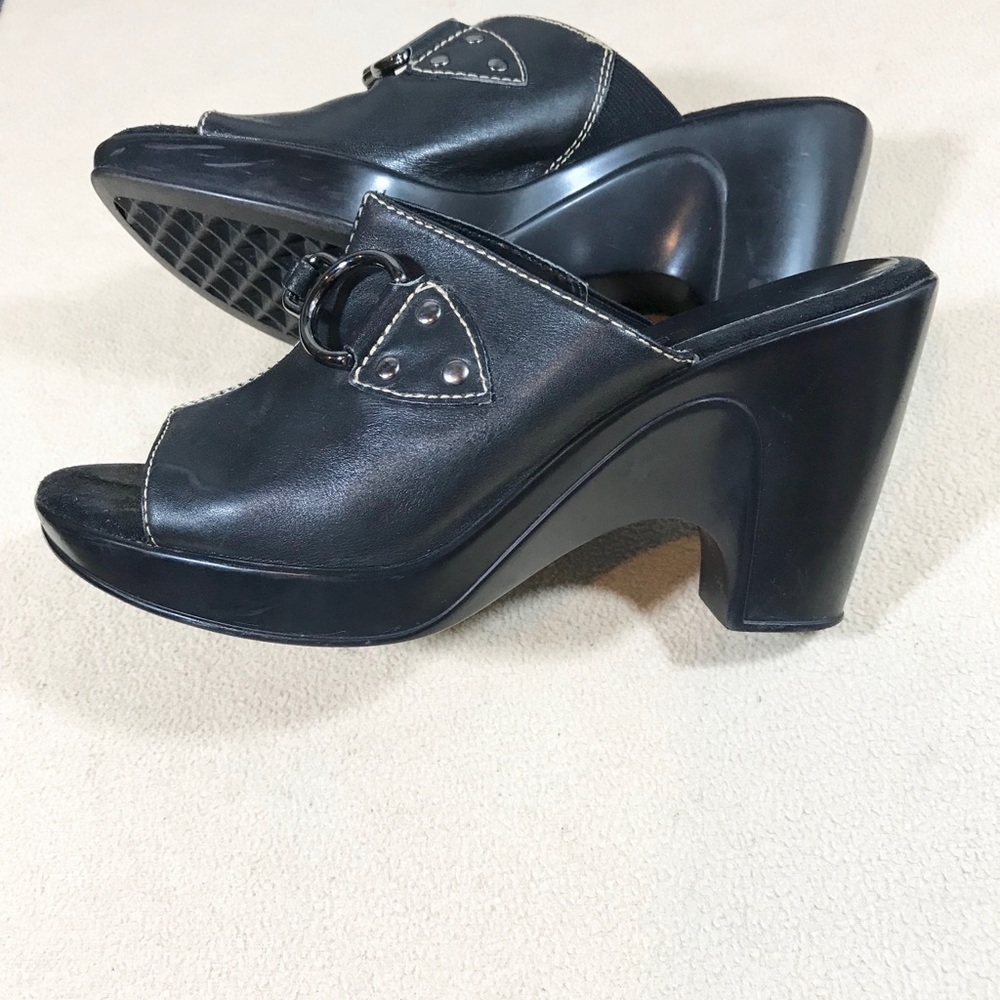 Women sandal